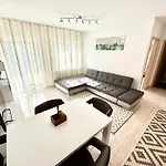 Apartman Pine & Pool Siófok