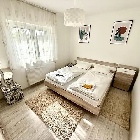 Pine & Pool * Siofok
