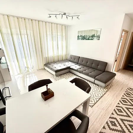Apartment Pine & Pool Siofok